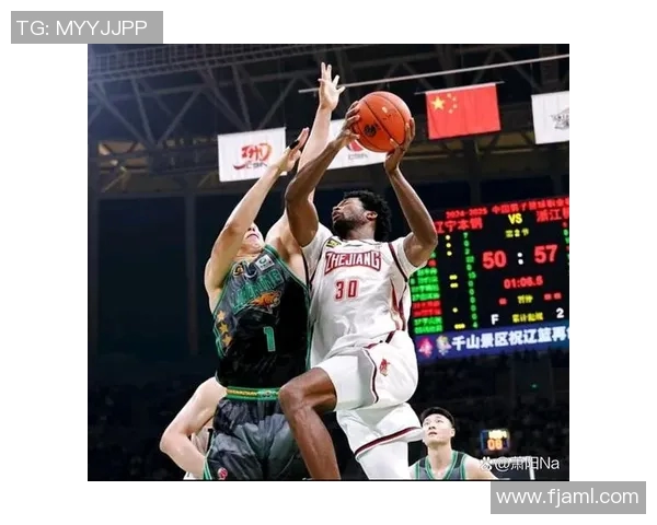 CBA八一对阵福建精彩对决全程360直播不容错过